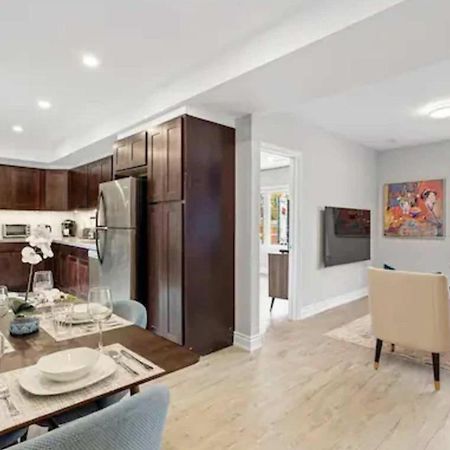 Casa St Clair - Suite -Style Suite W Lrg Patio Toronto Buitenkant foto